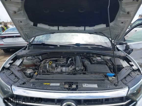 ✅ 2019 Volkswagen Jetta SEL • VIN: 3VWE57BUXKM063071 • Lot: 42058223. Listed on IAAI with 96,597 mi. Free auction sales archive from the USA and detailed vehicle history report at DreamBid. Image 10.