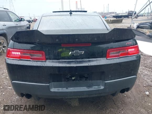 ✅ 2014 Chevrolet Camaro LT • VIN: 2G1FC1E39E9239904 • Lot: 42491889. Listed on IAAI with 107,655 mi. Free auction sales archive from the USA and detailed vehicle history report at DreamBid. Image 16.