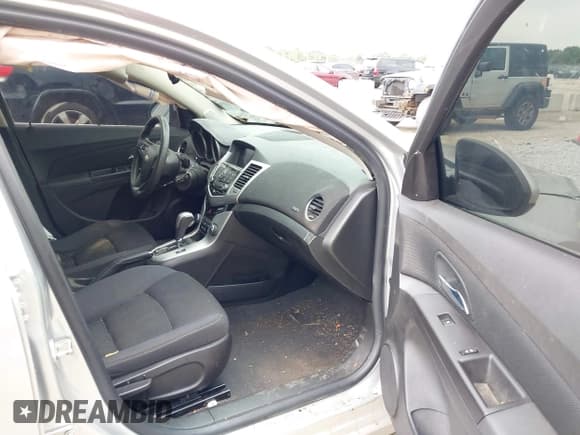 ✅ 2016 Chevrolet Cruze LT • VIN: 1G1PE5SB2G7154618 • Лот: 43029797. Опубликован ранее на IAAI с пробегом 133 478 миль. Бесплатный доступ к архиву аукционных продаж из США и подробный отчёт об истории автомобиля на DreamBid. Изображение 5.