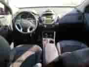 2013 Hyundai Tucson GLS z VIN KM8JU3AC6DU707956, wystawiony jako Copart lot #85569025 z przebiegiem 180 893 mil mil oraz Czysty tytuł • Clean title. Historia ofert i sprzedaży dostępna na DreamBid. Obrazek 8.