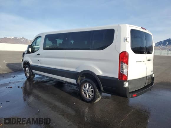 ✅ 2021 Ford Transit Passenger XL • VIN: 1FBAX2Y80MKA15196 • Лот: 88821025. Опубликован ранее на Copart с пробегом 67 648 миль. Бесплатный доступ к архиву аукционных продаж из США и подробный отчёт об истории автомобиля на DreamBid. Изображение 2.