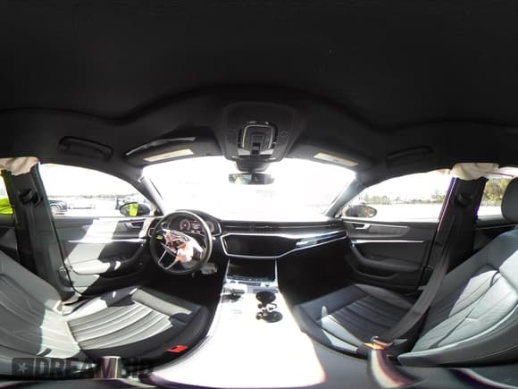 ✅ 2024 Audi A6 Premium Plus • VIN: WAUE3BF25RN024745 • Лот: 43359891. Опубликован ранее на IAAI с пробегом 22 996 миль. Бесплатный доступ к архиву аукционных продаж из США и подробный отчёт об истории автомобиля на DreamBid. Изображение 18.