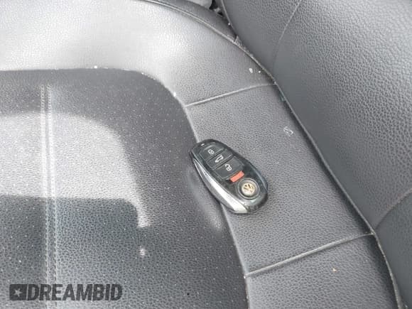 ✅ 2011 Volkswagen Touareg Sport • VIN: WVGFF9BP0BD003690 • Lot: 42965963. Wystawiony na IAAI z przebiegiem 204 150 mil. Bezpłatny archiwum sprzedaży aukcyjnych z USA i szczegółowy raport historii pojazdu na DreamBid. Zdjęcie 11.