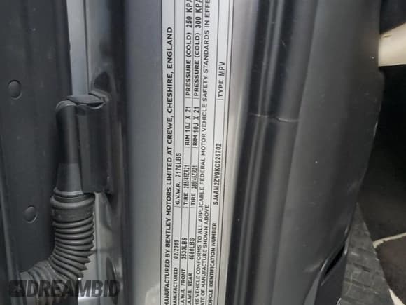 ✅ 2019 Bentley Bentayga V8 • VIN: SJAAM2ZV9KC026702 • Lot: 69277485. Wystawiony na Copart z przebiegiem 45 515 mil. Bezpłatny archiwum sprzedaży aukcyjnych z USA i szczegółowy raport historii pojazdu na DreamBid. Zdjęcie 13.