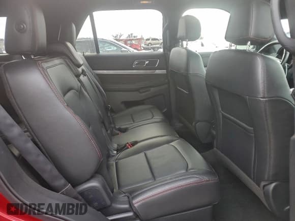 ✅ 2017 Ford Explorer Sport • VIN: 1FM5K8GTXHGC05600 • Lot: 94638355. Wystawiony na Copart z przebiegiem 75 753 mil. Bezpłatny archiwum sprzedaży aukcyjnych z USA i szczegółowy raport historii pojazdu na DreamBid. Zdjęcie 11.