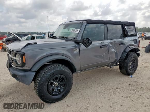 ✅ 2022 Ford Bronco • VIN: 1FMEE5DP9NLA72991 • Lot: 56551355. Listed on Copart with 2,692 mi. Free auction sales archive from the USA and detailed vehicle history report at DreamBid. Image 1.