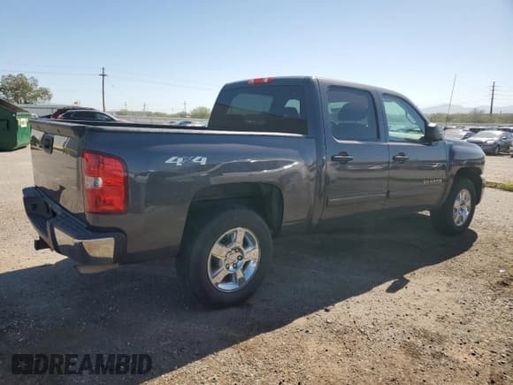✅ 2011 Chevrolet Silverado 1500 1HY • VIN: 3GCUKUEJXBG124294 • Lot: 90078405. Listed on Copart with 172,125 mi. Free auction sales archive from the USA and detailed vehicle history report at DreamBid. Image 3.