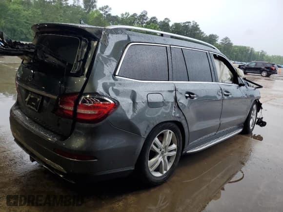 ✅ 2018 Mercedes-Benz GLS 450 • VIN: 4JGDF6EE8JB077515 • Lot: 56137355. Wystawiony na Copart z przebiegiem Nie podano. Bezpłatny archiwum sprzedaży aukcyjnych z USA i szczegółowy raport historii pojazdu na DreamBid. Zdjęcie 3.