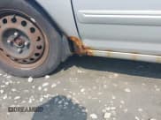 ✅ 2005 Hyundai Elantra GLS • VIN: KMHDN46D15U111432 • Lot: 42408543. Wystawiony na IAAI z przebiegiem 198 013 mil. Bezpłatny archiwum sprzedaży aukcyjnych z USA i szczegółowy raport historii pojazdu na DreamBid. Zdjęcie 13.