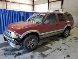 1997 Chevrolet Blazer LS with VIN 1GNDT13W0V2220109, listed as a Copart auction lot 87015214 with 172,531 mi miles and Salvage title. Bid and sale history available at DreamBid. Image 1.