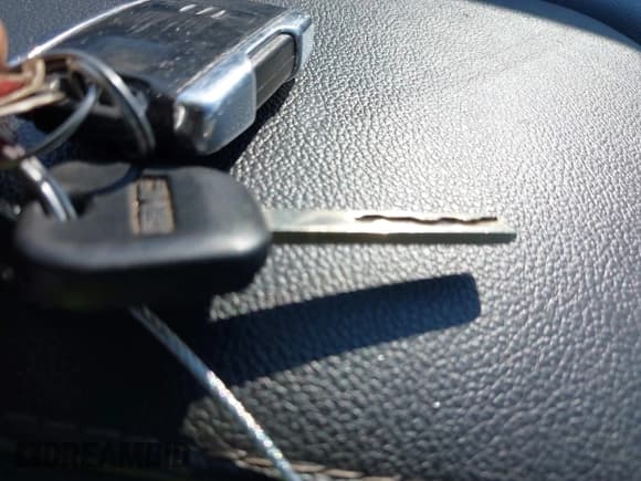 ✅ 2016 GMC Sierra 1500 SLE • VIN: 1GTV2MEC3GZ178470 • Lot: 43238622. Listed on IAAI with 187,696 mi. Free auction sales archive from the USA and detailed vehicle history report at DreamBid. Image 11.