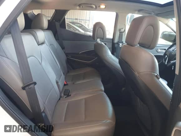 ✅ 2015 Hyundai Santa Fe • VIN: 5XYZUDLB1FG275315 • Lot: 86629095. Wystawiony na Copart z przebiegiem 177 246 mil. Bezpłatny archiwum sprzedaży aukcyjnych z USA i szczegółowy raport historii pojazdu na DreamBid. Zdjęcie 11.