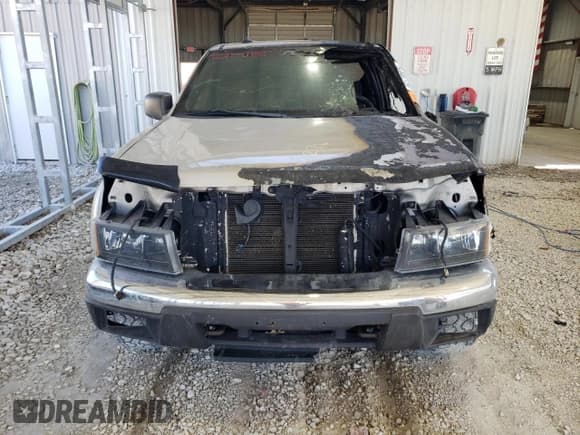 ✅ 2004 Chevrolet Colorado LS Z71 • VIN: 1GCDT196348146664 • Лот: 46179875. Опубликован ранее на Copart с пробегом Не указан. Бесплатный доступ к архиву аукционных продаж из США и подробный отчёт об истории автомобиля на DreamBid. Изображение 5.