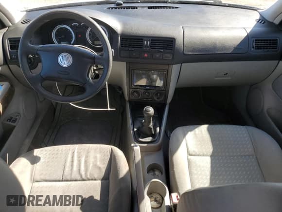 ✅ 2004 Volkswagen Jetta GL • VIN: 3VWRK69M84M103564 • Lot: 45903535. Listed on Copart with 199,904 mi. Free auction sales archive from the USA and detailed vehicle history report at DreamBid. Image 8.