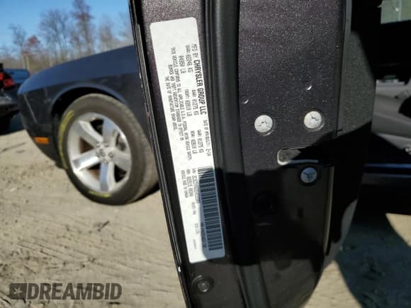 ✅ 2014 Dodge Challenger SXT • VIN: 2C3CDYAG2EH233980 • Lot: 46654383. Listed on Copart with 101,112 mi. Free auction sales archive from the USA and detailed vehicle history report at DreamBid. Image 14.