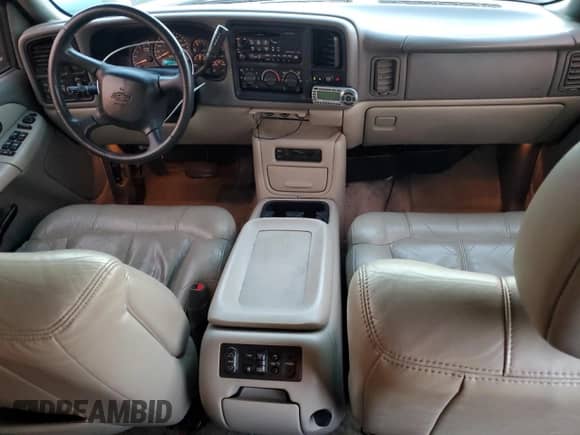 2001 Chevrolet Suburban LT z VIN 1GNEC16T61J257994, wystawiony jako Copart lot #82722074 z przebiegiem 251 319 mil mil oraz Czysty tytuł • Clean title. Historia ofert i sprzedaży dostępna na DreamBid. Obrazek 8.