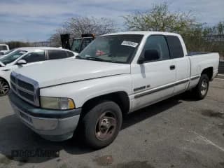 ✅ 1999 Dodge 1500 • VIN: 3B7HC13Z4XG127818 • Lot: 52090945. Listed on Copart with 245,977 mi. Free auction sales archive from the USA and detailed vehicle history report at DreamBid. Image 1.