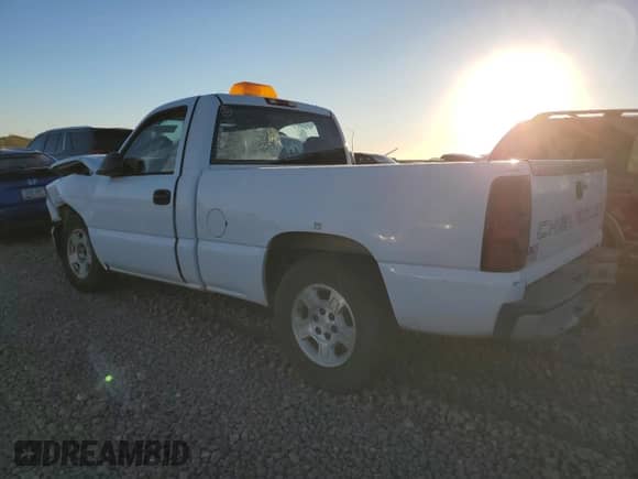 2004 Chevrolet Silverado 1500 LS z VIN 1GCEC14V54Z307206, wystawiony jako Copart lot #76308604 z przebiegiem Nie podano mil oraz Szkoda całkowita • Salvage title. Historia ofert i sprzedaży dostępna na DreamBid. Obrazek 2.