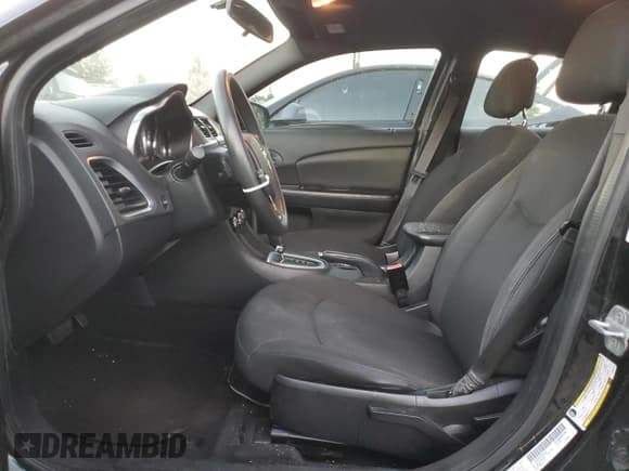 ✅ 2012 Dodge Avenger SE • VIN: 1C3CDZAB1CN322132 • Лот: 77537554. Опубликован ранее на Copart с пробегом 155 158 миль. Бесплатный доступ к архиву аукционных продаж из США и подробный отчёт об истории автомобиля на DreamBid. Изображение 7.