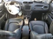 ✅ 2019 Jeep Renegade Limited • VIN: ZACNJBD16KPK05799 • Lot: 81591575. Wystawiony na Copart z przebiegiem 74 805 mil. Bezpłatny archiwum sprzedaży aukcyjnych z USA i szczegółowy raport historii pojazdu na DreamBid. Zdjęcie 8.