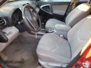 ✅ 2008 Toyota RAV4 • VIN: JTMBD33V586062251 • Lot: 92179375. Wystawiony na Copart z przebiegiem 294 537 mil. Bezpłatny archiwum sprzedaży aukcyjnych z USA i szczegółowy raport historii pojazdu na DreamBid. Zdjęcie 7.