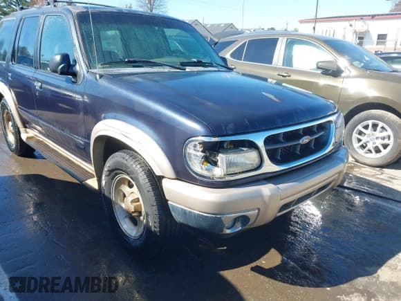 ✅ 2000 Ford Explorer Eddie Bauer • VIN: 1FMDU74E6YZB25124 • Lot: 41705960. Wystawiony na IAAI z przebiegiem 204 513 mil. Bezpłatny archiwum sprzedaży aukcyjnych z USA i szczegółowy raport historii pojazdu na DreamBid. Zdjęcie 6.