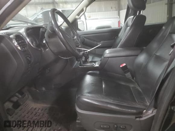 ✅ 2009 Ford Explorer Sport Trac Adrenaline • VIN: 1FMEU23849UA10345 • Lot: 86199484. Listed on Copart with 217,076 mi. Free auction sales archive from the USA and detailed vehicle history report at DreamBid. Image 7.