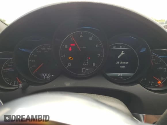 ✅ 2017 Porsche Cayenne • VIN: WP1AA2A20HKA90133 • Lot: 56017185. Listed on Copart with 90,815 mi. Free auction sales archive from the USA and detailed vehicle history report at DreamBid. Image 9.