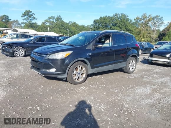 ✅ 2014 Ford Escape Titanium • VIN: 1FMCU0JX9EUC05051 • Лот: 43400033. Опубликован ранее на IAAI с пробегом 118 928 миль. Бесплатный доступ к архиву аукционных продаж из США и подробный отчёт об истории автомобиля на DreamBid. Изображение 2.