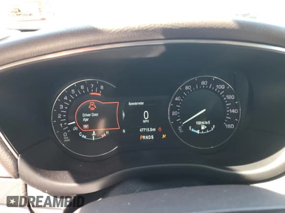 ✅ 2019 Lincoln MKC Reserve • VIN: 5LMCJ3D96KUL01638 • Lot: 71982645. Wystawiony na Copart z przebiegiem 47 715 mil. Bezpłatny archiwum sprzedaży aukcyjnych z USA i szczegółowy raport historii pojazdu na DreamBid. Zdjęcie 9.