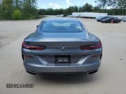✅ 2020 BMW 8 Series 840i • VIN: WBAAE2C03LCE09562 • Lot: 70054785. Wystawiony na Copart z przebiegiem Nie podano. Bezpłatny archiwum sprzedaży aukcyjnych z USA i szczegółowy raport historii pojazdu na DreamBid. Zdjęcie 6.