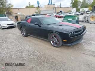 ✅ 2013 Dodge Challenger SXT Plus • VIN: 2C3CDYAG4DH500583 • Лот: 43571643. Размещён на IAAI с пробегом 152 148 миль миль. Получите бесплатный доступ к архиву аукционных продаж из США и посмотрите подробный отчёт об истории автомобиля на DreamBid. Изображение 1.