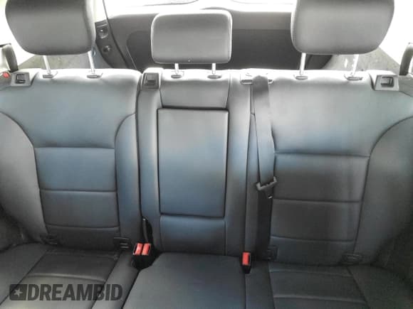 ✅ 2010 Mercedes-Benz M 350 • VIN: 4JGBB2FB5AA581641 • Lot: 70282745. Listed on Copart with 84,029 mi. Free auction sales archive from the USA and detailed vehicle history report at DreamBid. Image 10.