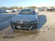 ✅ 2023 BMW i7 xDrive60 • VIN: WBY53EJ02PCL65182 • Лот: 75177134. Опубликован ранее на Copart с пробегом 14 777 миль. Бесплатный доступ к архиву аукционных продаж из США и подробный отчёт об истории автомобиля на DreamBid. Изображение 14.