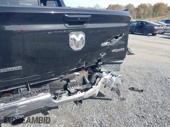 ✅ 2022 Ram 1500 Big Horn • VIN: 1C6SRFFT1NN381295 • Lot: 43556221. Listed on IAAI with 25,244 mi. Free auction sales archive from the USA and detailed vehicle history report at DreamBid. Image 6.