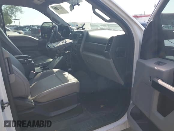 ✅ 2018 Ford F-250 XL • VIN: 1FT7X2A68JEB98503 • Лот: 42229883. Опубликован ранее на IAAI с пробегом 105 691 миль. Бесплатный доступ к архиву аукционных продаж из США и подробный отчёт об истории автомобиля на DreamBid. Изображение 5.