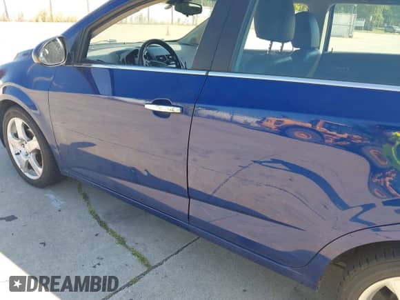 ✅ 2013 Chevrolet Sonic LTZ • VIN: 1G1JE6SB3D4208212 • Lot: 43093068. Wystawiony na IAAI z przebiegiem 151 735 mil mil. Skorzystaj z bezpłatnego archiwum sprzedaży aukcyjnych z USA i zobacz szczegółowy raport historii pojazdu na DreamBid. Zdjęcie 12.