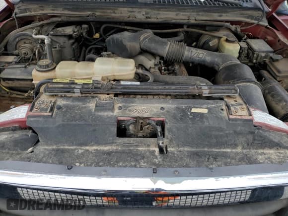 ✅ 2000 Ford F-350 XL • VIN: 1FDWF37S3YEE46087 • Lot: 89903395. Wystawiony na Copart z przebiegiem 165 690 mil. Bezpłatny archiwum sprzedaży aukcyjnych z USA i szczegółowy raport historii pojazdu na DreamBid. Zdjęcie 11.