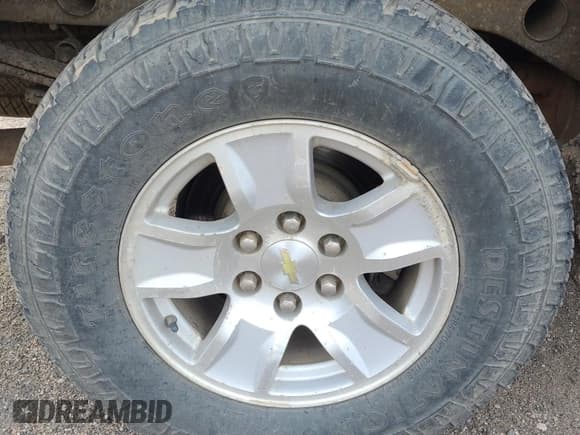 ✅ 2014 Chevrolet Silverado 1500 LT • VIN: 1GCVKREC2EZ405707 • Лот: 42730723. Опубликован ранее на IAAI с пробегом 176 577 миль. Бесплатный доступ к архиву аукционных продаж из США и подробный отчёт об истории автомобиля на DreamBid. Изображение 1.