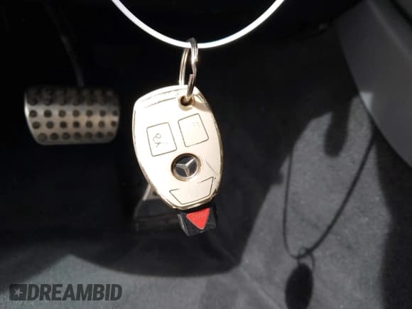 ✅ 2015 Mercedes-Benz S 550 • VIN: WDDUG8CB9FA085390 • Lot: 41686941. Listed on IAAI with 124,594 mi. Free auction sales archive from the USA and detailed vehicle history report at DreamBid. Image 11.