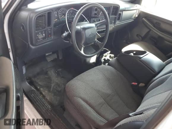 ✅ 2002 Chevrolet Silverado 1500 • VIN: 1GCEC14X42Z195786 • Lot: 66813284. Wystawiony na Copart z przebiegiem 113 104 mil mil. Skorzystaj z bezpłatnego archiwum sprzedaży aukcyjnych z USA i zobacz szczegółowy raport historii pojazdu na DreamBid. Zdjęcie 8.