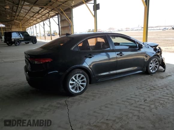 ✅ 2021 Toyota Corolla XLE • VIN: 5YFFPMAE8MP189788 • Лот: 60262685. Опубликован ранее на Copart с пробегом 99 920 миль. Бесплатный доступ к архиву аукционных продаж из США и подробный отчёт об истории автомобиля на DreamBid. Изображение 3.