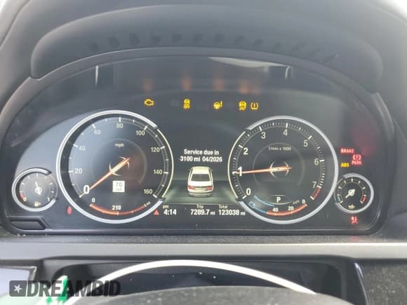 ✅ 2015 BMW 7 Series 750i xDrive • VIN: WBAYB6C51FD965925 • Lot: 64252505. Listed on Copart with 123,038 mi. Free auction sales archive from the USA and detailed vehicle history report at DreamBid. Image 9.