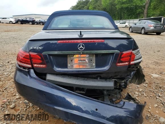 ✅ 2015 Mercedes-Benz E 400 • VIN: WDDKK6FF5FF299465 • Lot: 54321405. Listed on Copart with 33,319 mi. Free auction sales archive from the USA and detailed vehicle history report at DreamBid. Image 6.