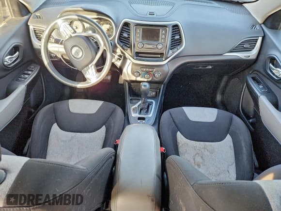 ✅ 2014 Jeep Cherokee Sport • VIN: 1C4PJLAB1EW154203 • Lot: 95491335. Wystawiony na Copart z przebiegiem 134 246 mil. Bezpłatny archiwum sprzedaży aukcyjnych z USA i szczegółowy raport historii pojazdu na DreamBid. Zdjęcie 8.