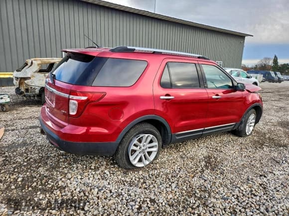✅ 2011 Ford Explorer XLT • VIN: 1FMHK8D80BGA45991 • Lot: 93960235. Wystawiony na Copart z przebiegiem 203 519 mil. Bezpłatny archiwum sprzedaży aukcyjnych z USA i szczegółowy raport historii pojazdu na DreamBid. Zdjęcie 3.