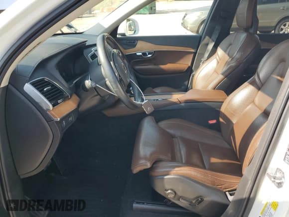 ✅ 2020 Volvo XC90 Inscription • VIN: YV4A22PL3L1573089 • Lot: 60689725. Listed on Copart with 57,300 mi. Free auction sales archive from the USA and detailed vehicle history report at DreamBid. Image 7.