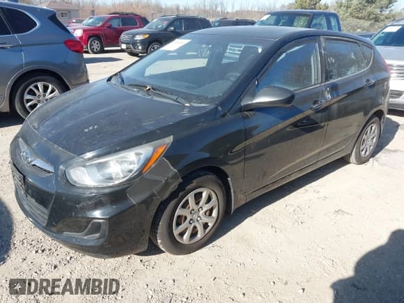 ✅ 2012 Hyundai Accent GS • VIN: KMHCT5AE7CU034585 • Lot: 43684904. Wystawiony na IAAI z przebiegiem 123 424 mil. Bezpłatny archiwum sprzedaży aukcyjnych z USA i szczegółowy raport historii pojazdu na DreamBid. Zdjęcie 2.