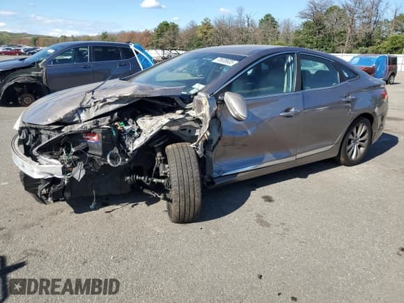 ✅ 2013 Hyundai Azera • VIN: KMHFG4JG2DA220759 • Лот: 70638935. Опубликован ранее на Copart с пробегом 105 888 миль. Бесплатный доступ к архиву аукционных продаж из США и подробный отчёт об истории автомобиля на DreamBid. Изображение 1.