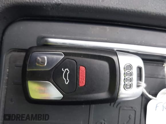 ✅ 2019 Audi SQ5 Premium Plus • VIN: WA1B4AFY8K2001737 • Lot: 41494829. Listed on IAAI with 47,569 mi. Free auction sales archive from the USA and detailed vehicle history report at DreamBid. Image 11.